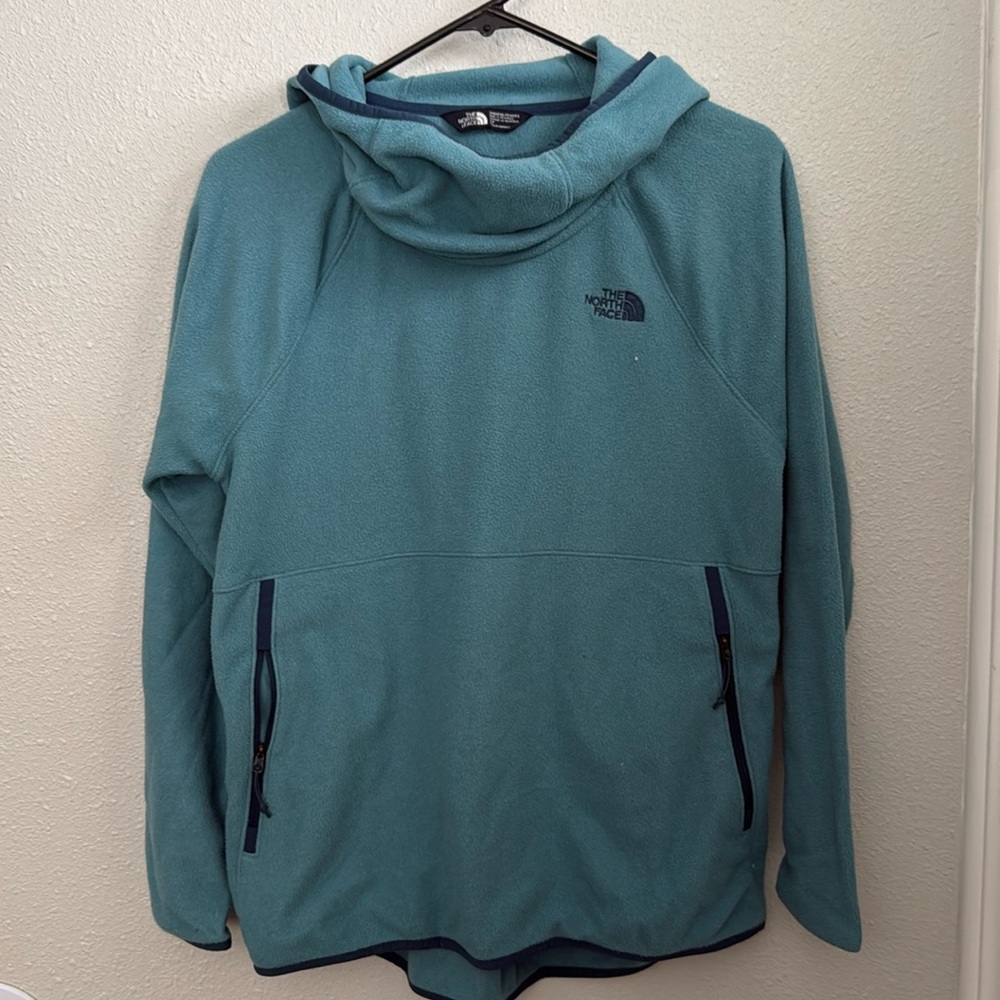 North face pullover